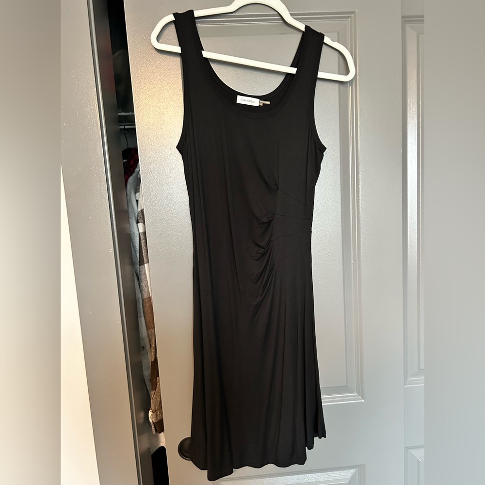 Calvin Klein Perfect comfortable little black dress